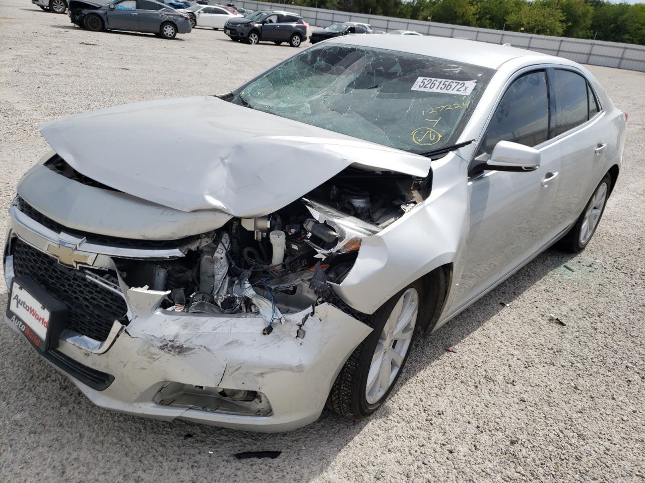 2014 Chev Malibu - Image 2