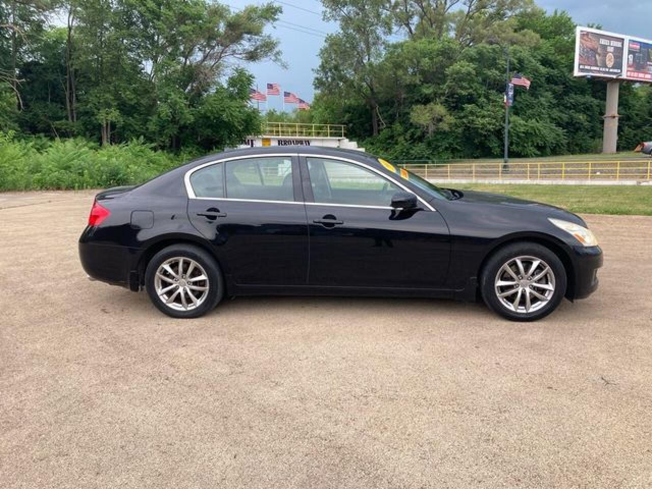 2008 Infiniti G35 - Image 4
