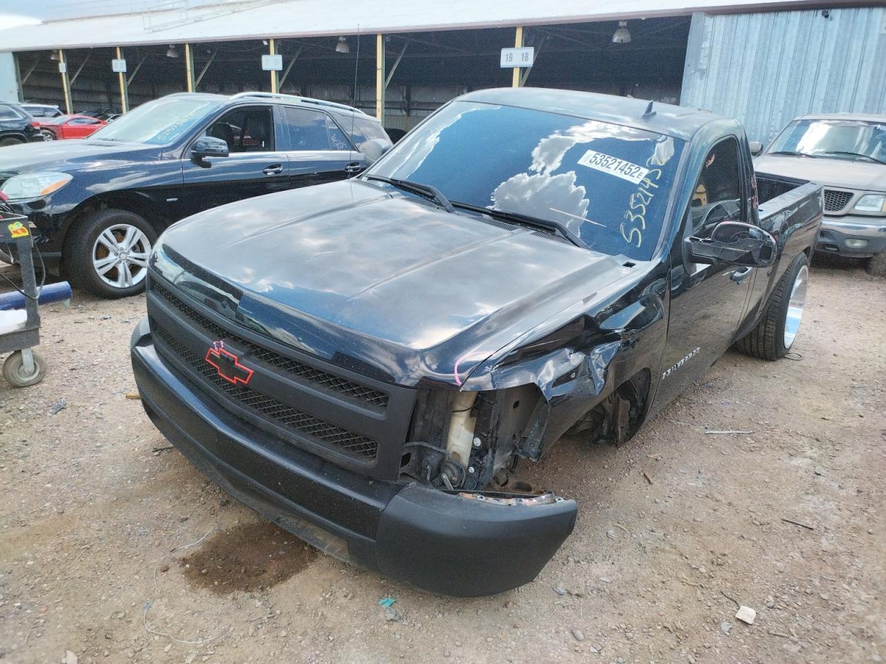 2008 Chevrolet Silverado C1500 - Фото 2