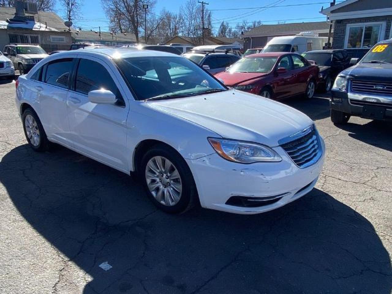 2014 Chrysler 200 Lx - Фото 3