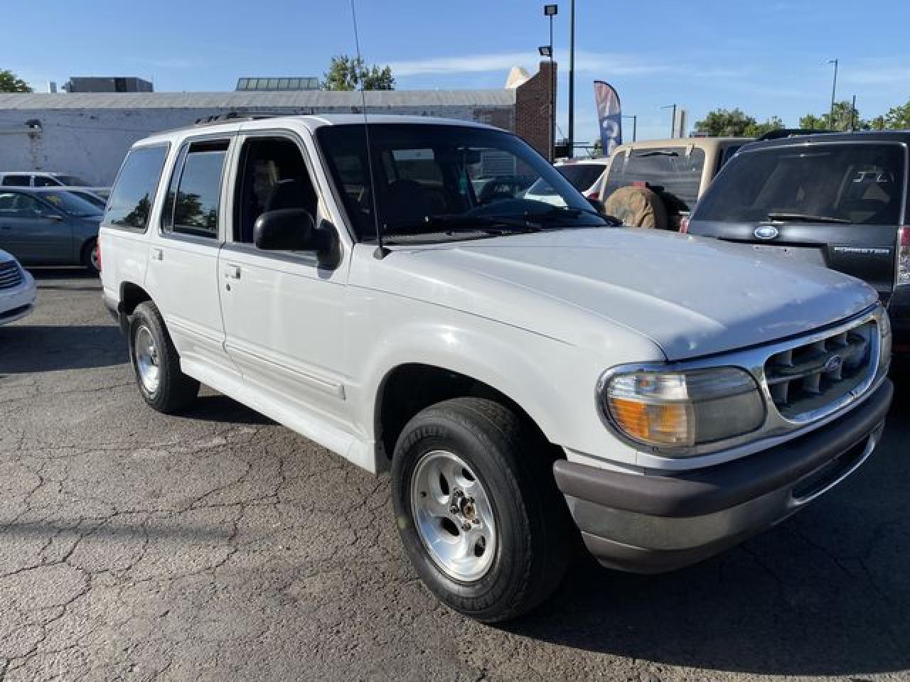 1997 Ford Explorer - Фото 2