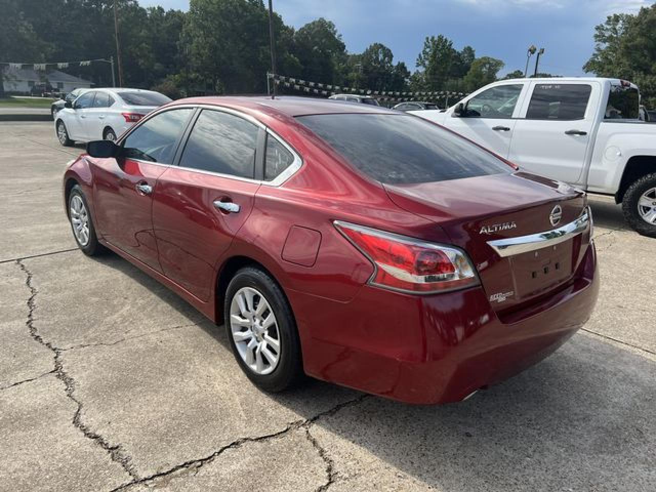 2015 Nissan Altima 2.5 - Фото 2