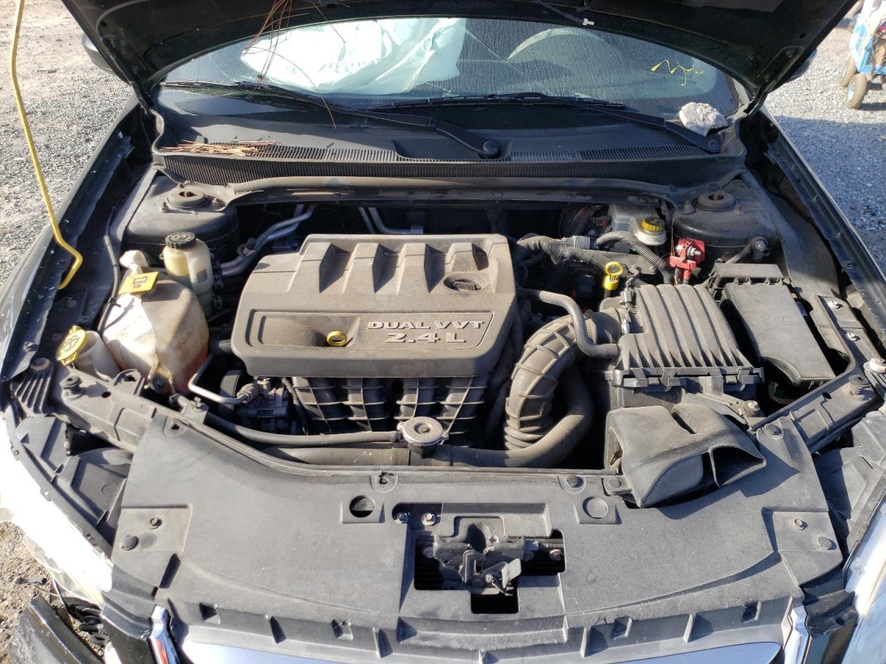 2013 Chrysler 200 Touring - Фото 7