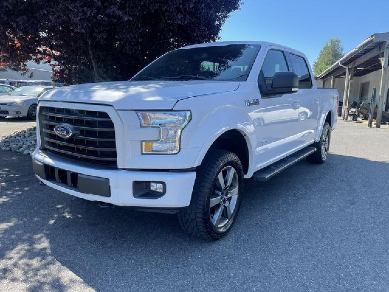 2017 Ford F150 Supercrew - Фото 2