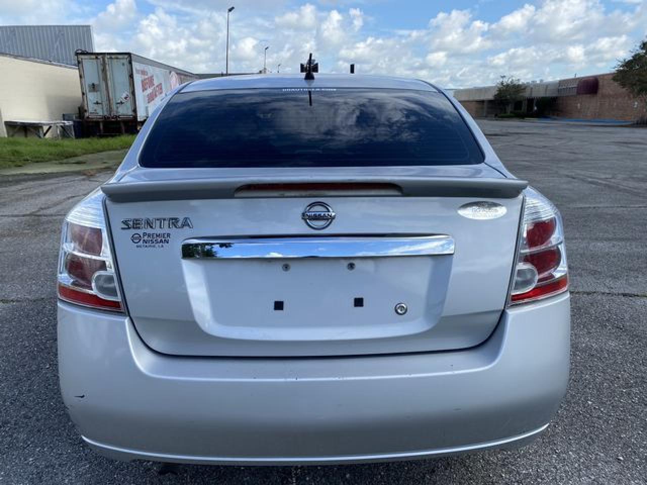 2012 Nissan Sentra 2.0 - Фото 5