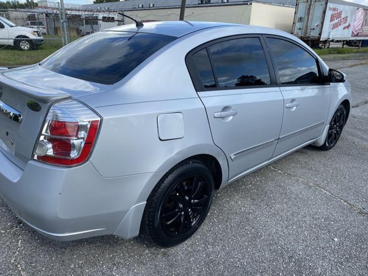 2012 Nissan Sentra 2.0 - Фото 4