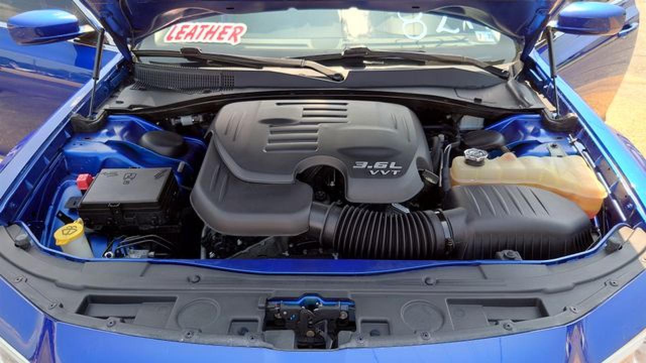 2018 Chrysler 300 Touring - Image 3
