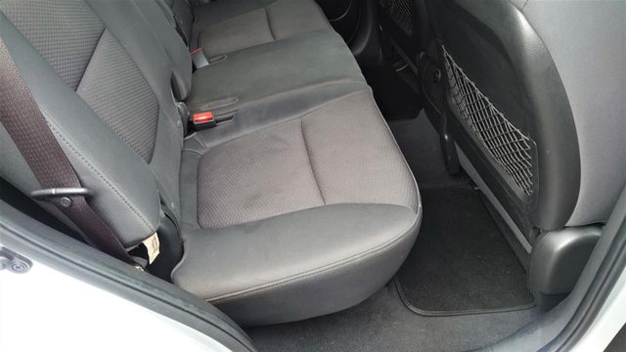 2011 Kia Sorento Base - Image 6