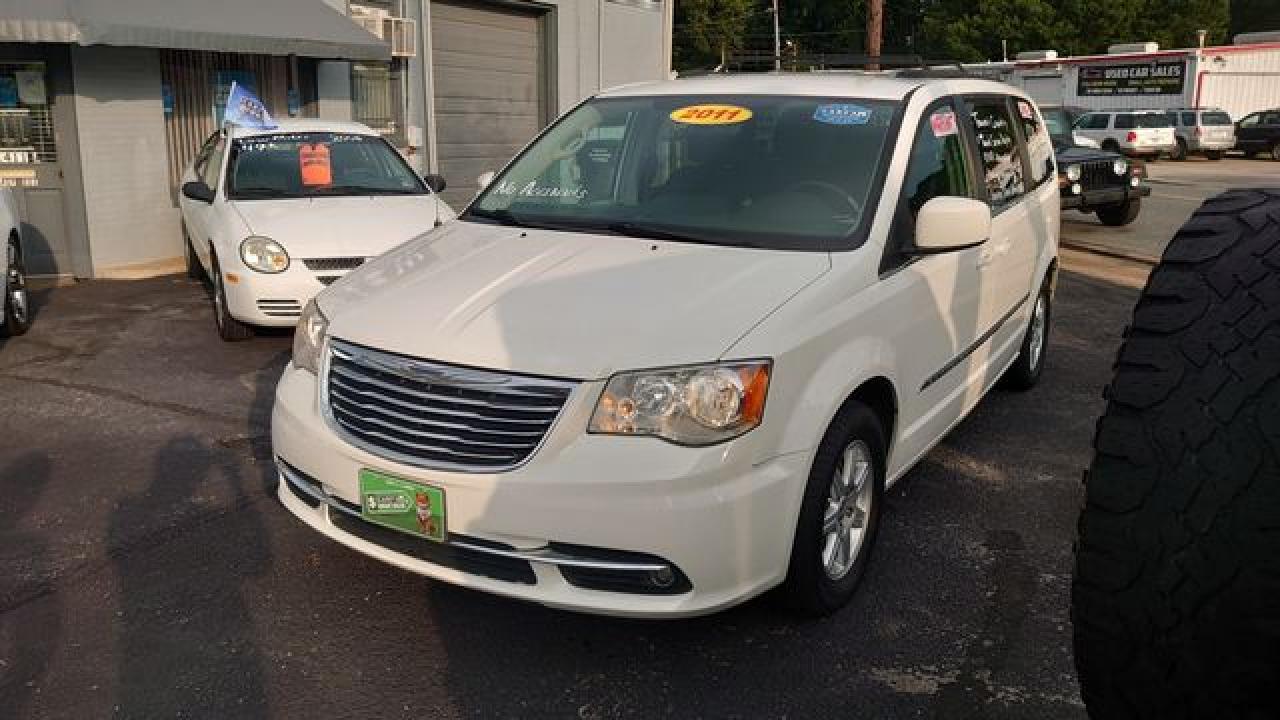2011 Chrysler Town & Country Touring - Фото 5