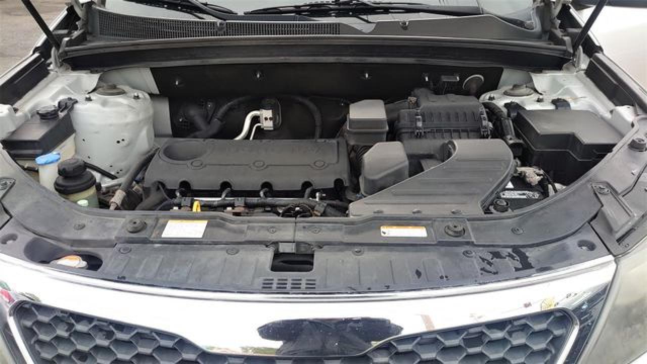 2011 Kia Sorento Base - Image 4