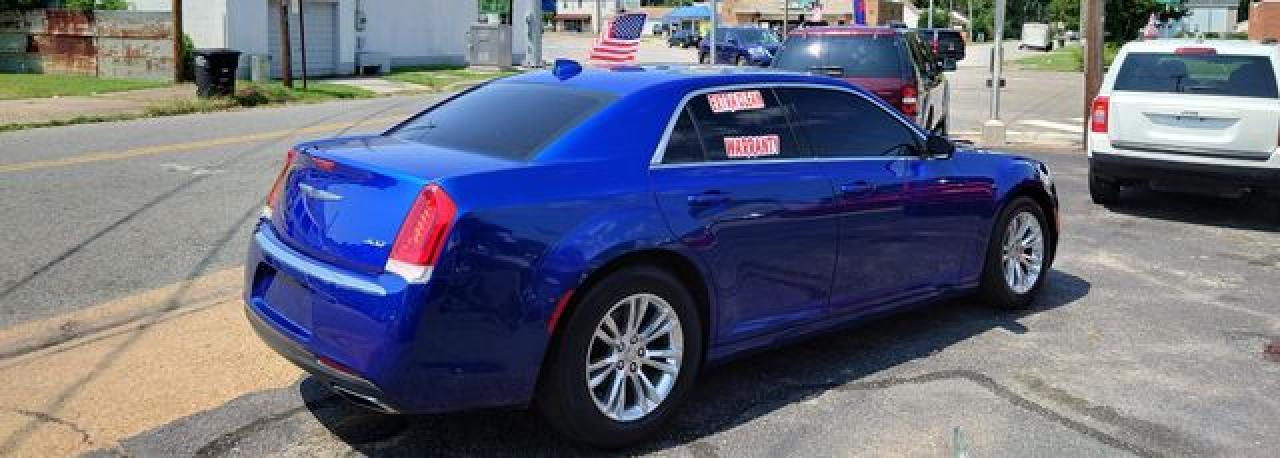 2018 Chrysler 300 Touring - Image 5