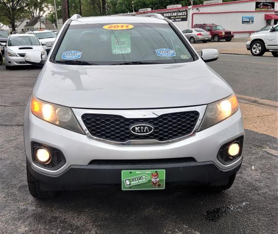 2011 Kia Sorento Base - Image 2