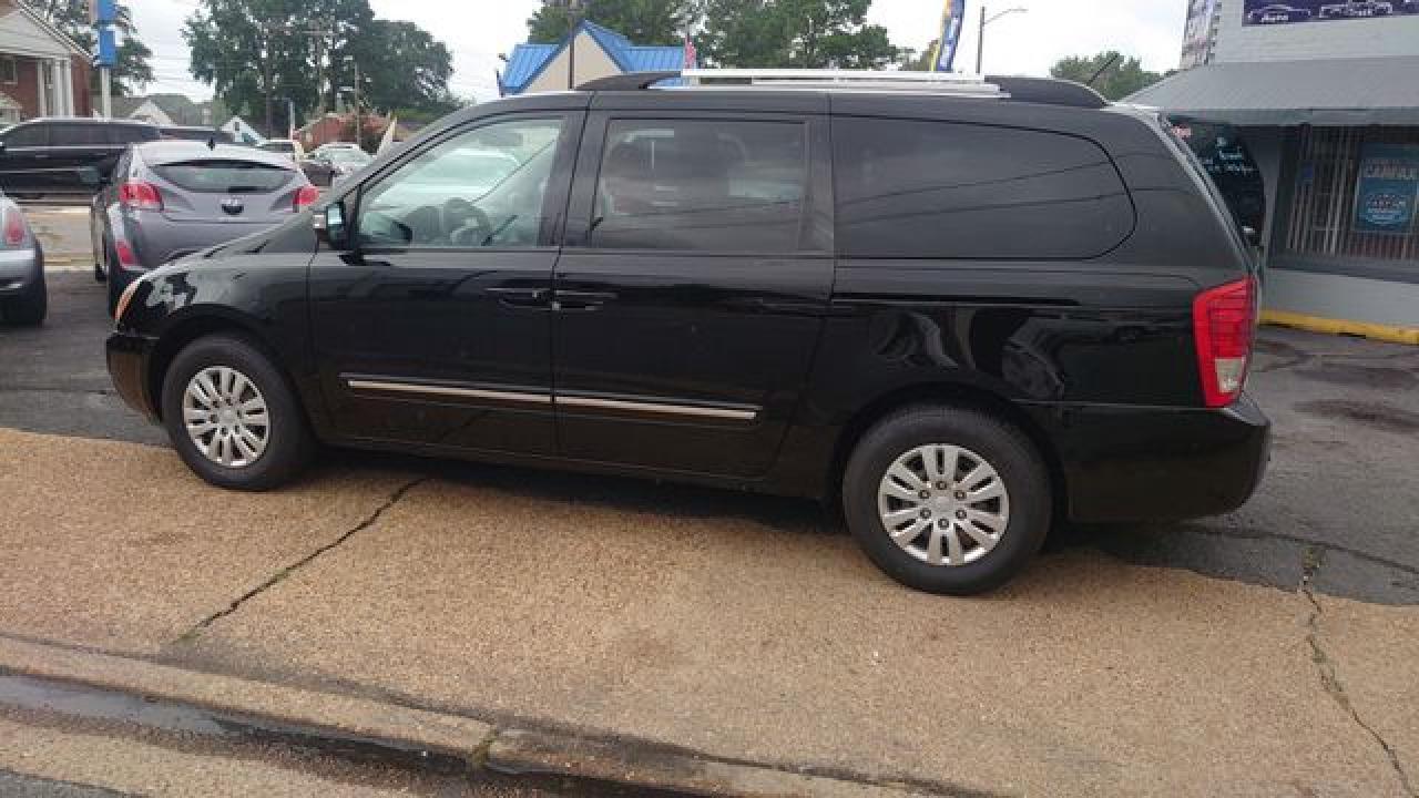 2012 Kia Sedona Lx - Фото 3