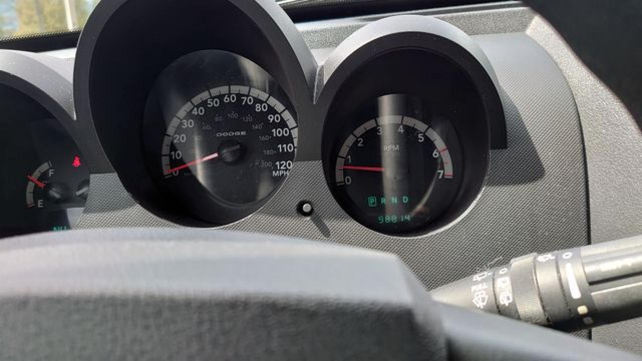 2007 Dodge Nitro Sxt - Image 2