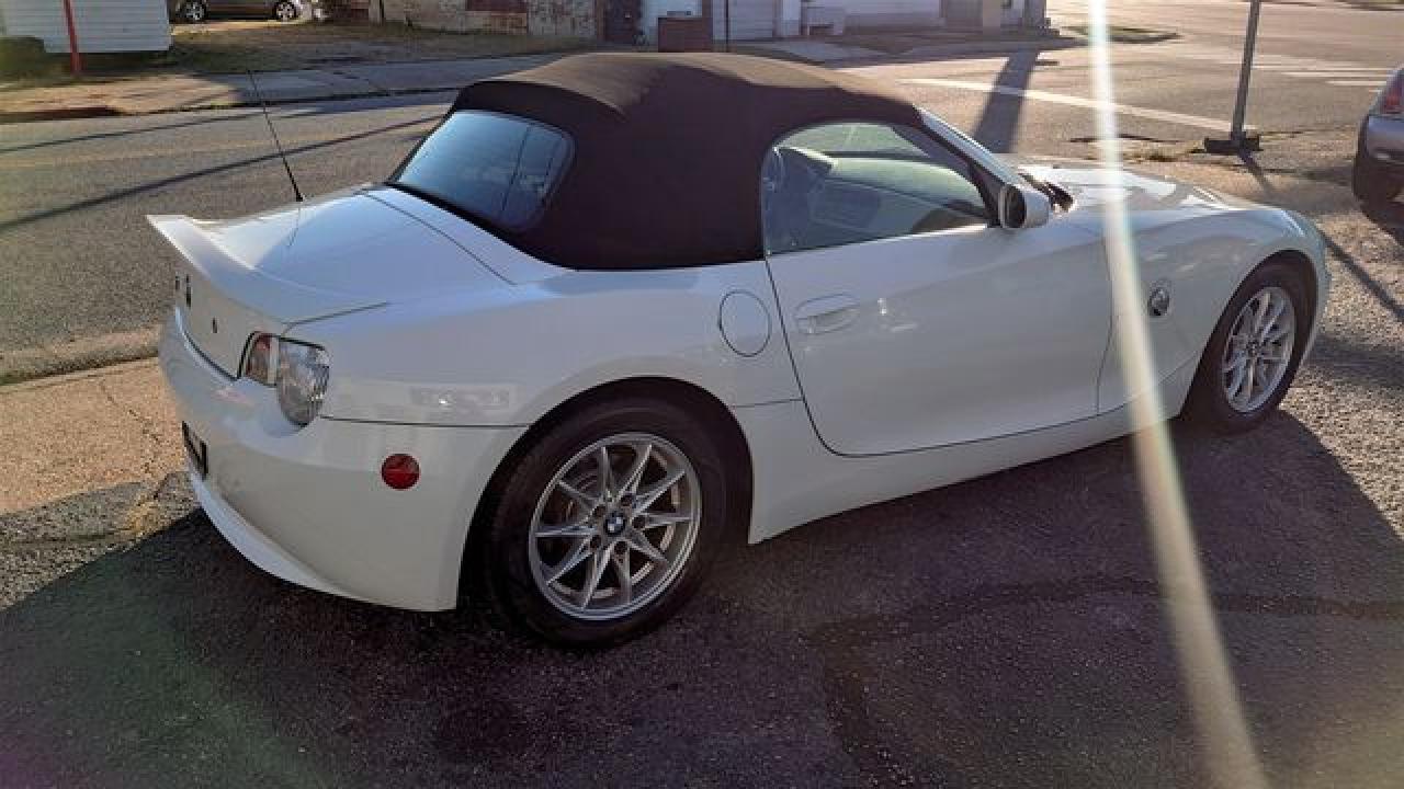 2004 BMW Z4 2.5 - Image 2