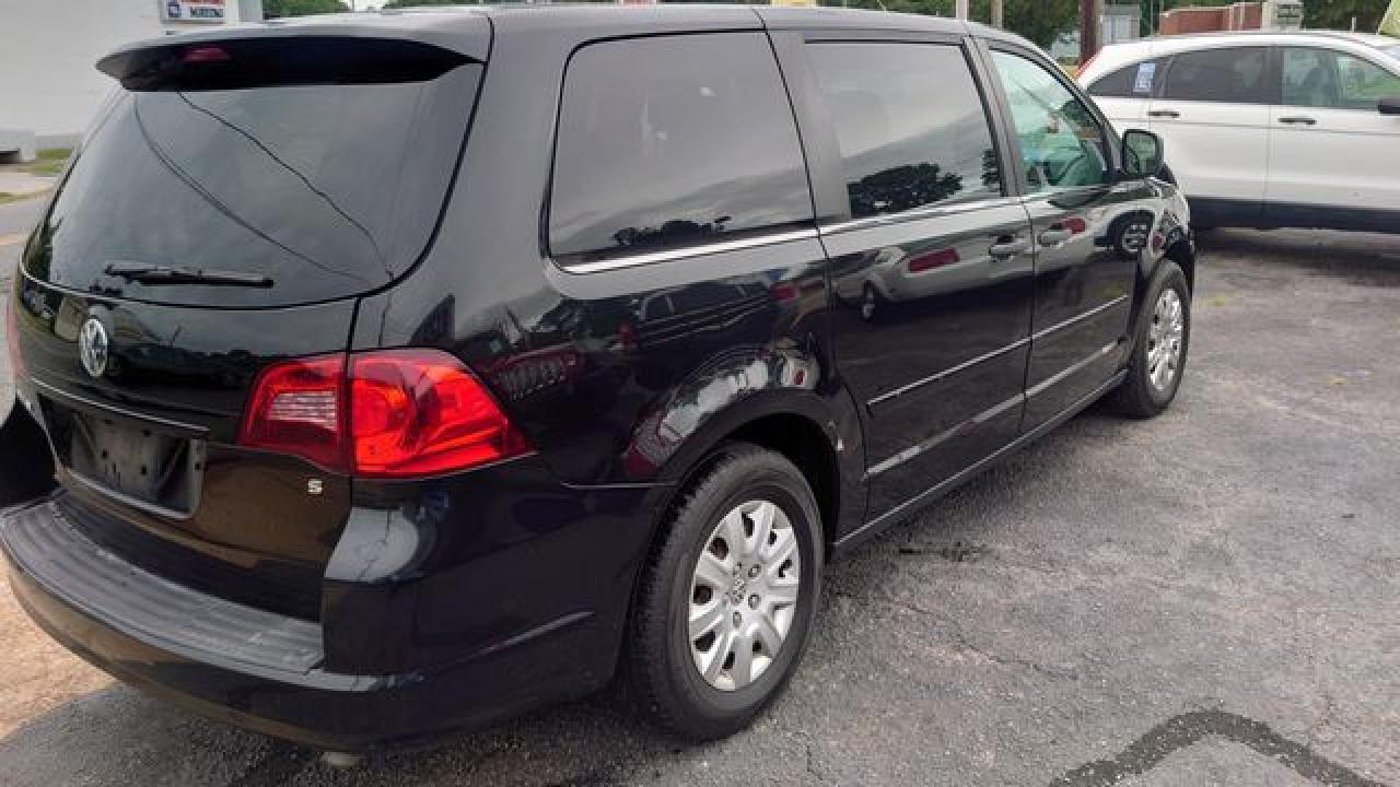 2012 Volkswagen Routan S - Фото 5