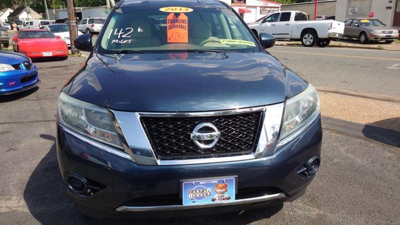 2013 Nissan Pathfinder S - Фото 2