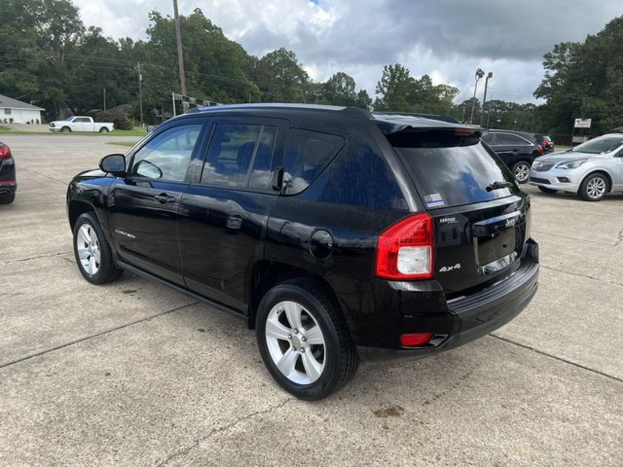 2012 Jeep Compass Sport - Фото 2