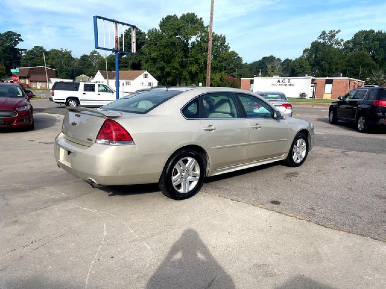 2012 Chevrolet Impala Lt - Image 5