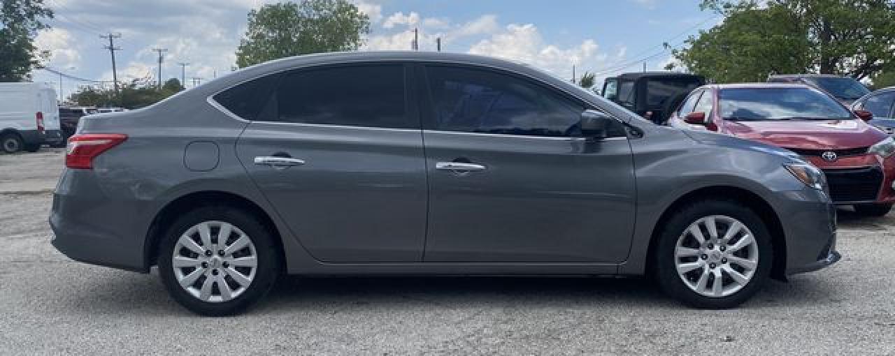 2017 Nissan Sentra S - Image 4