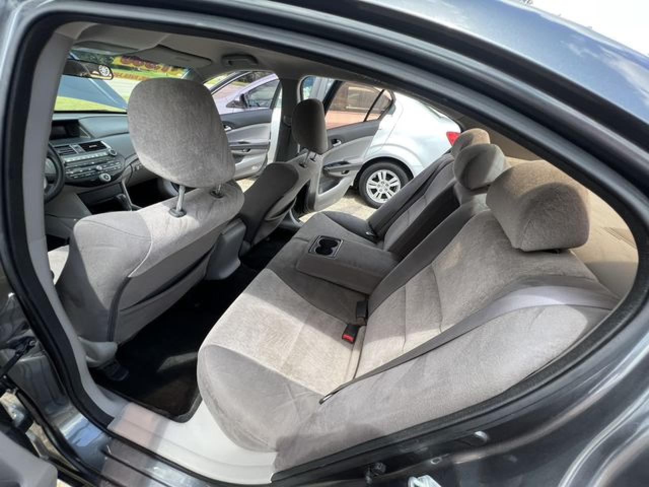 2010 Honda Accord Lx - Image 7