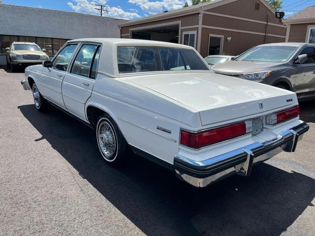 1985 Buick Lesabre Limited - Image 6