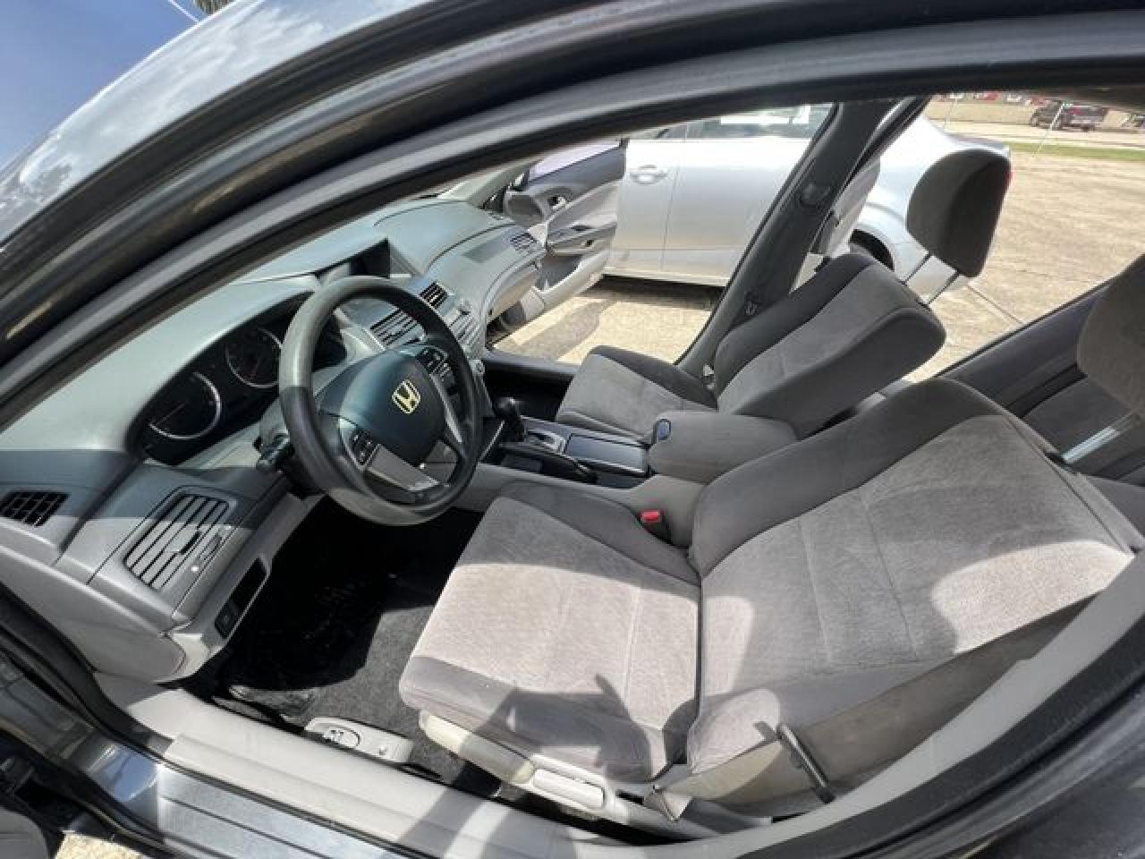 2010 Honda Accord Lx - Image 6