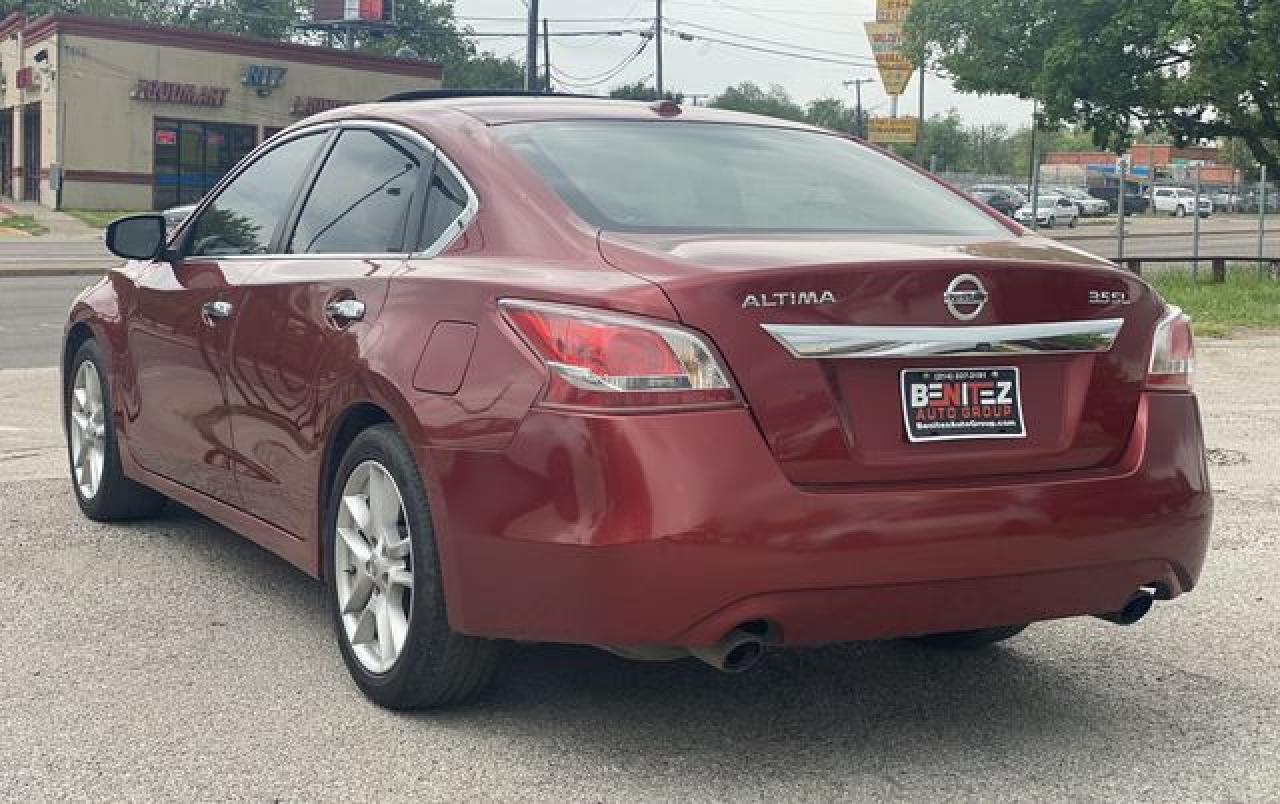 2013 Nissan Altima 3.5S - Image 4