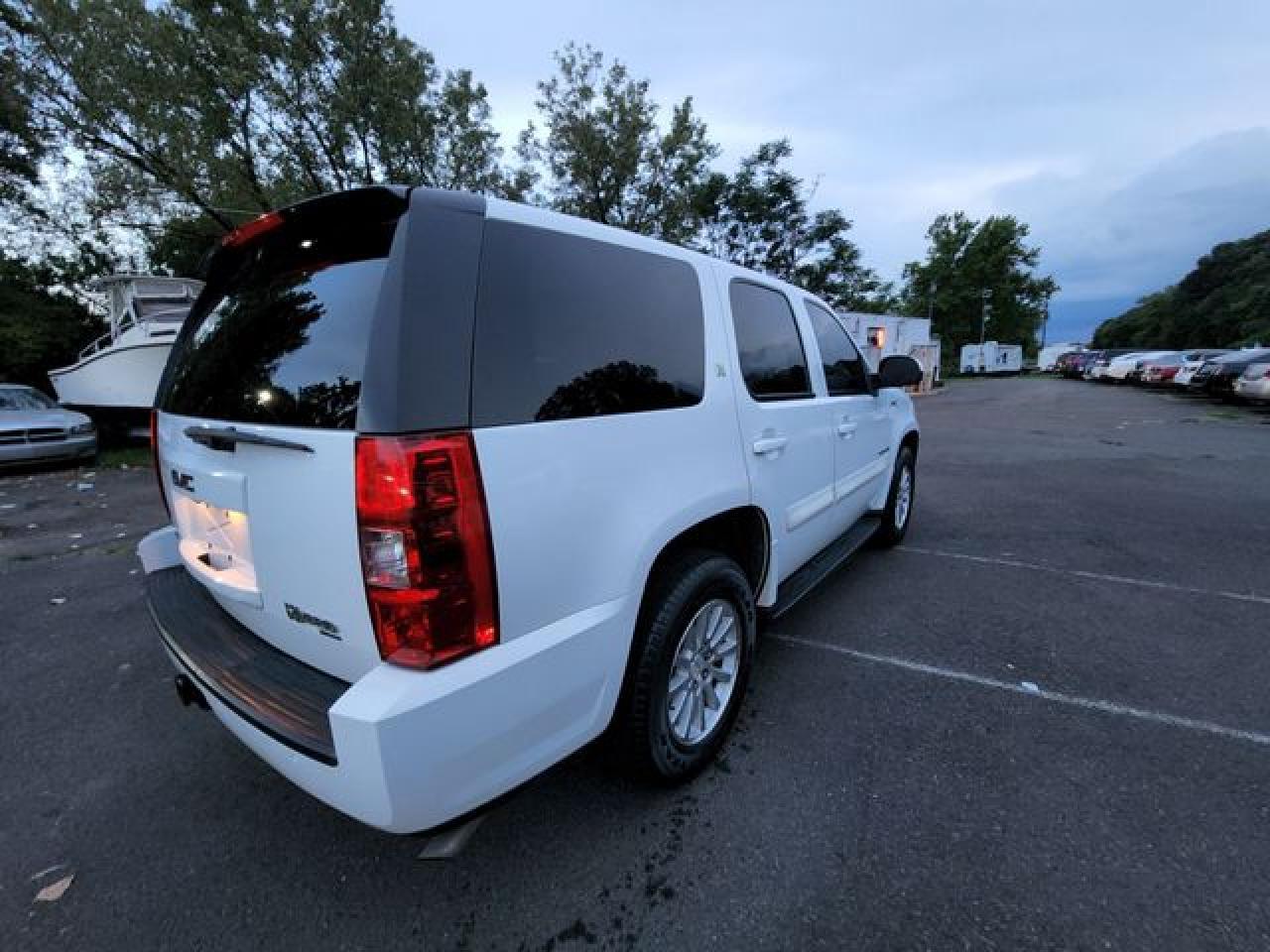 2008 GMC Yukon Hybrid - Фото 5