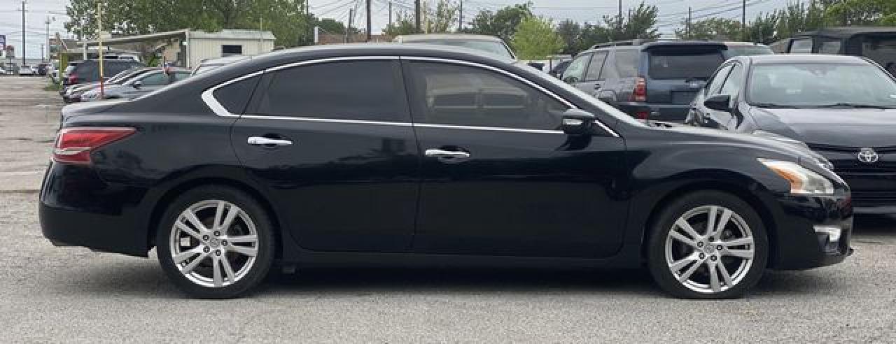 2013 Nissan Altima 3.5S - Image 4