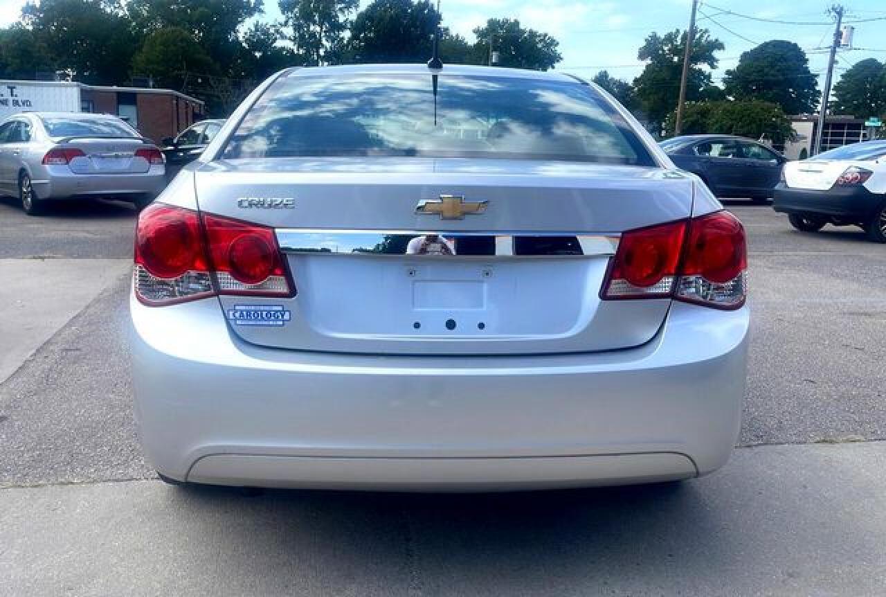 2013 Chevrolet Cruze Ls - Фото 4