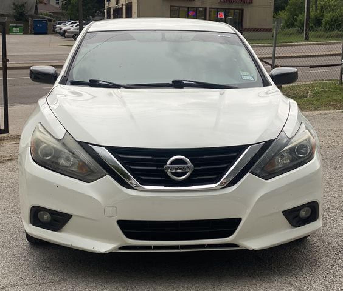 2017 Nissan Altima 2.5 - Image 2