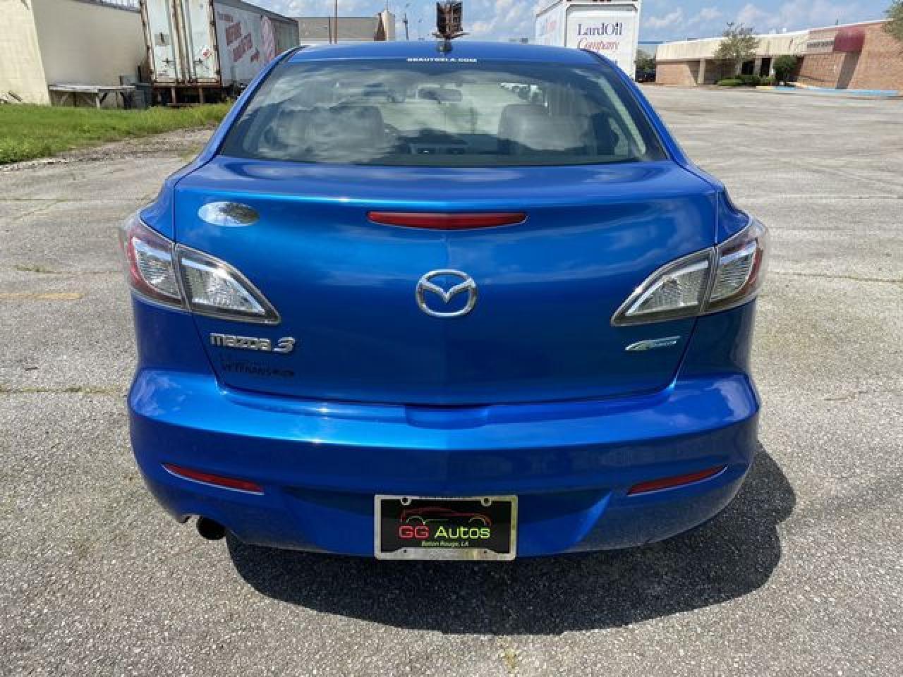 2012 Mazda 3 I - Image 5