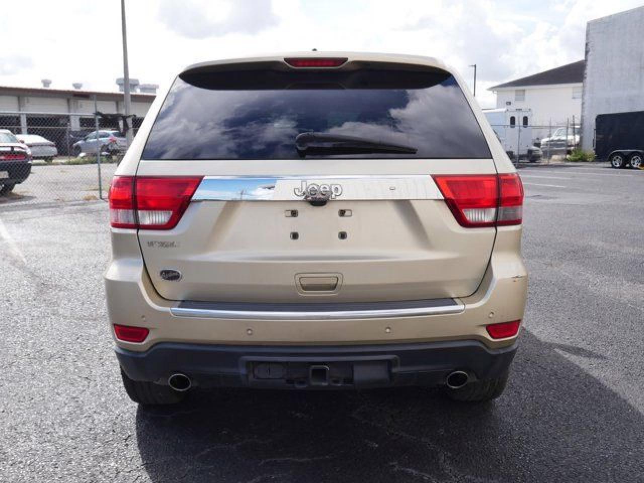 2012 Jeep Grand Cherokee Overland - Фото 6