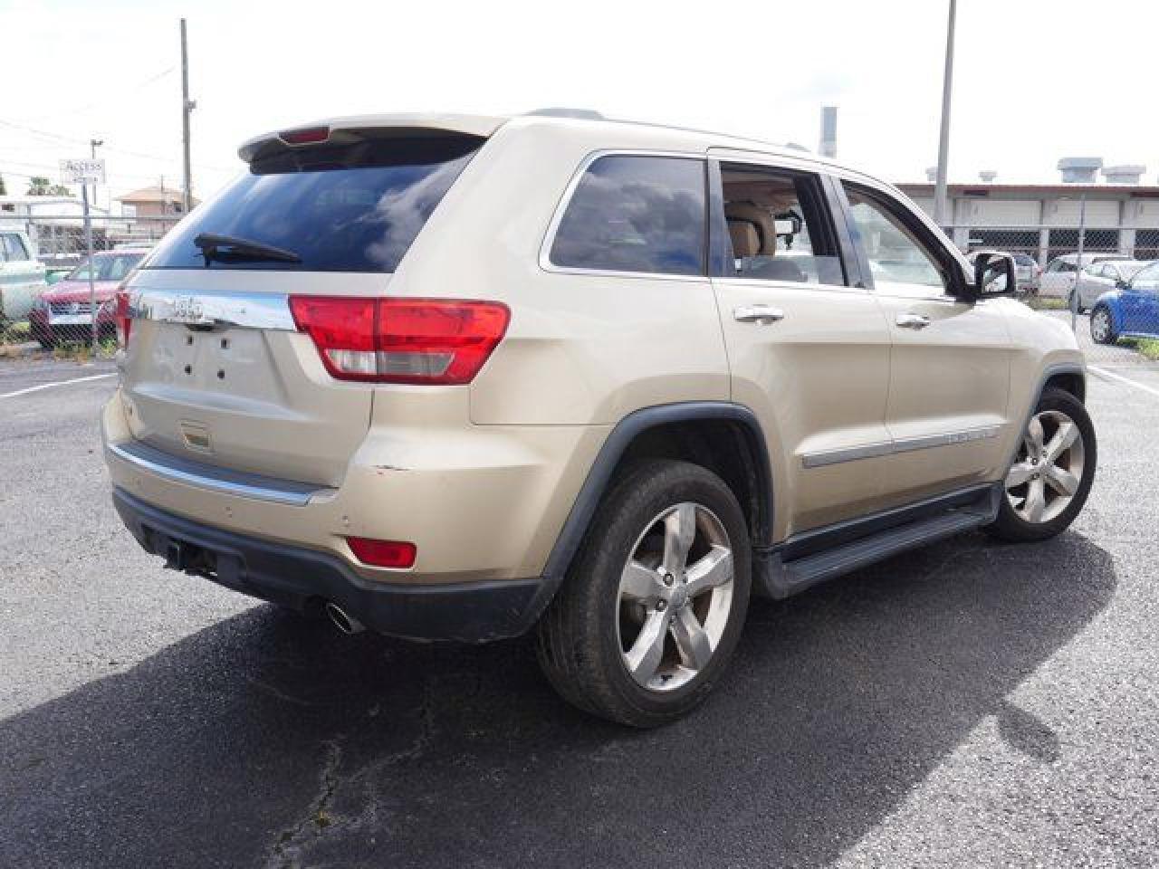 2012 Jeep Grand Cherokee Overland - Фото 5