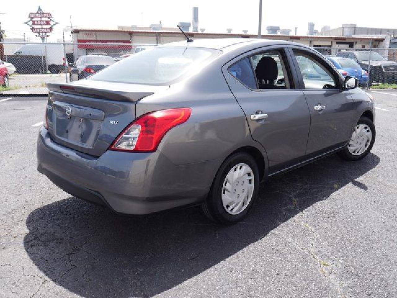 2017 Nissan Versa S - Image 5