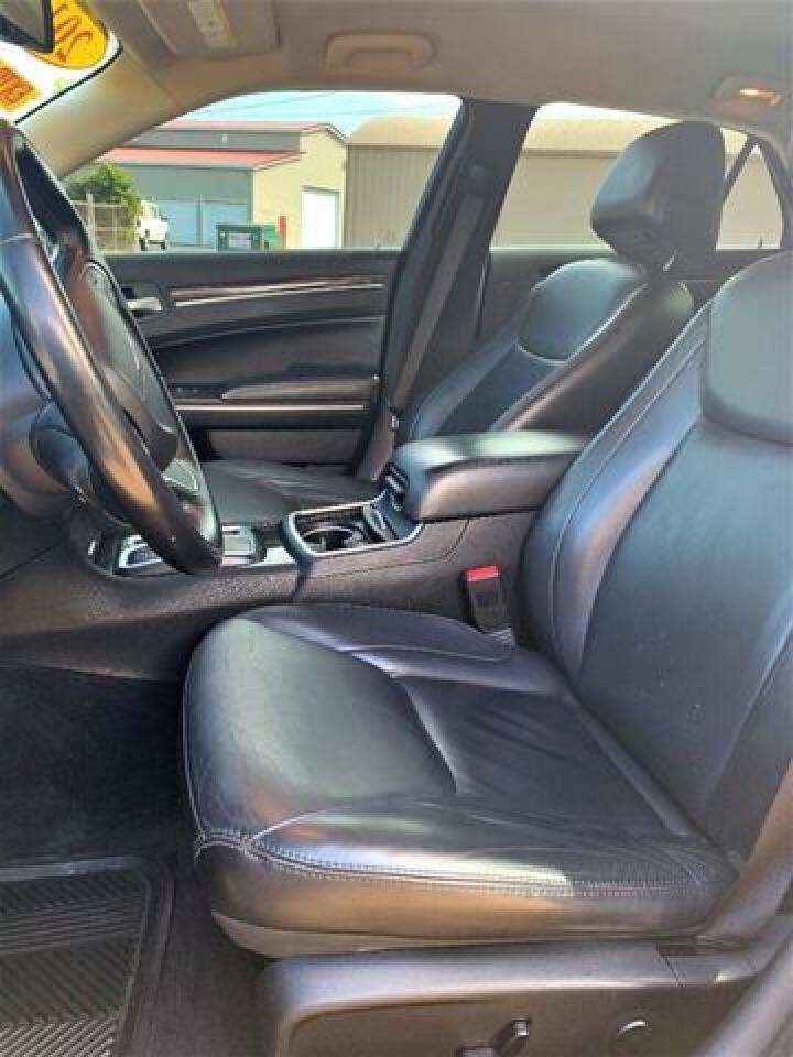 2015 Chrysler 300 Limited - Image 2