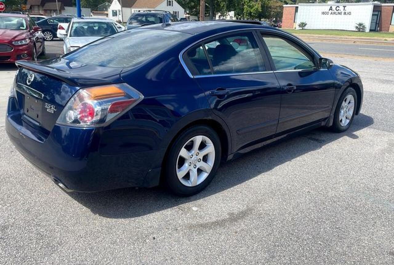 2008 Nissan Altima 3.5Se - Image 5
