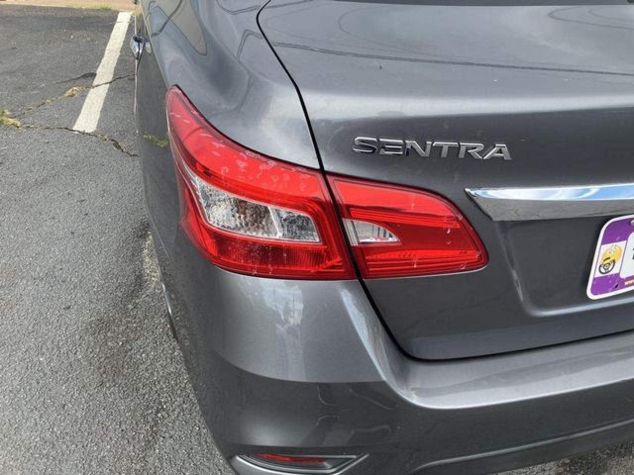 2016 Nissan Sentra S - Image 7