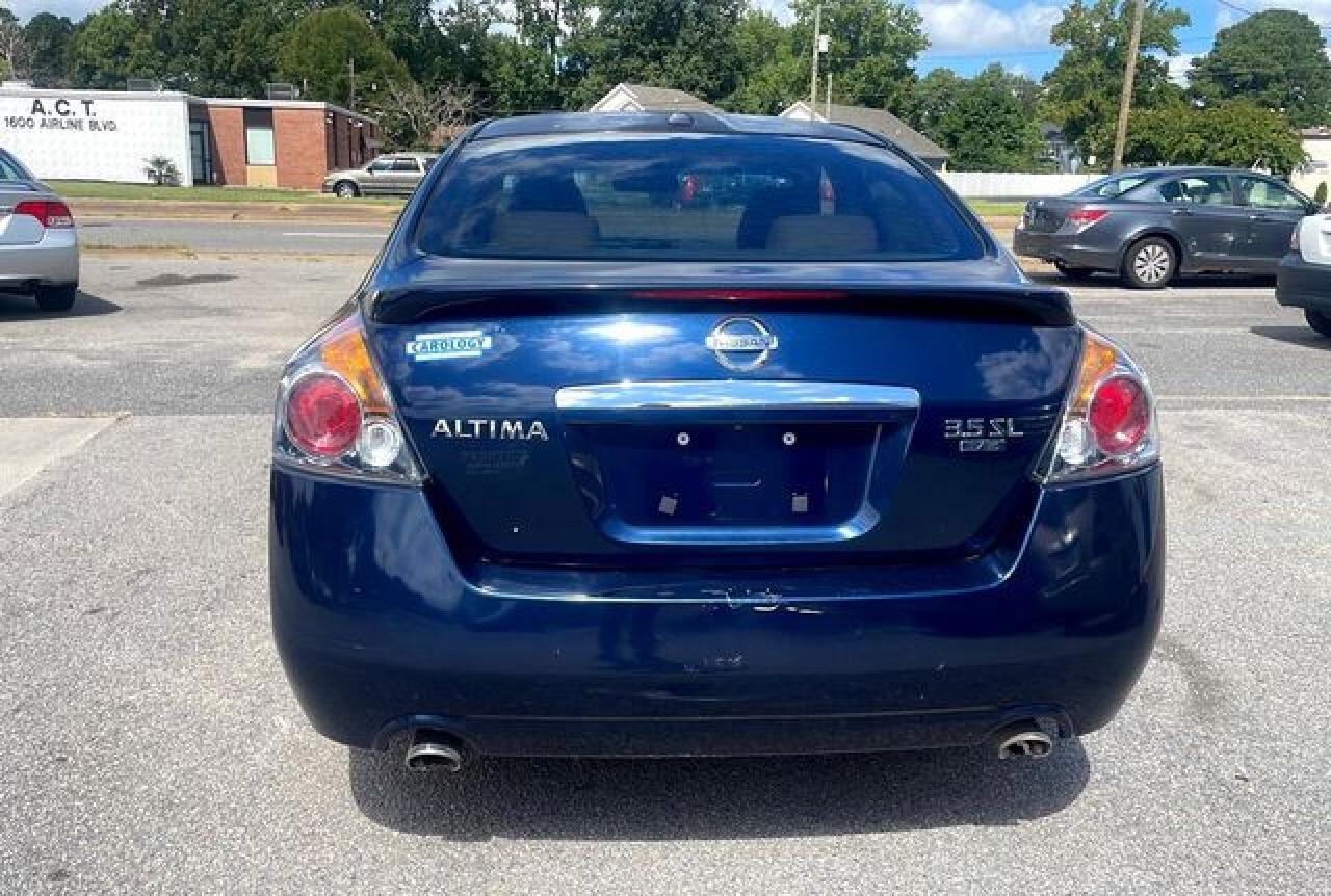 2008 Nissan Altima 3.5Se - Image 4