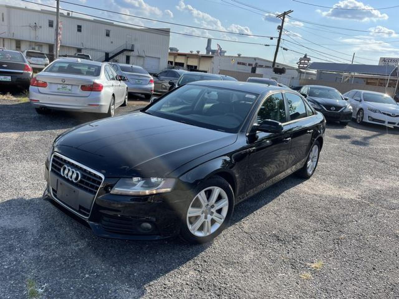 2011 Audi A4 Premium - Фото 2