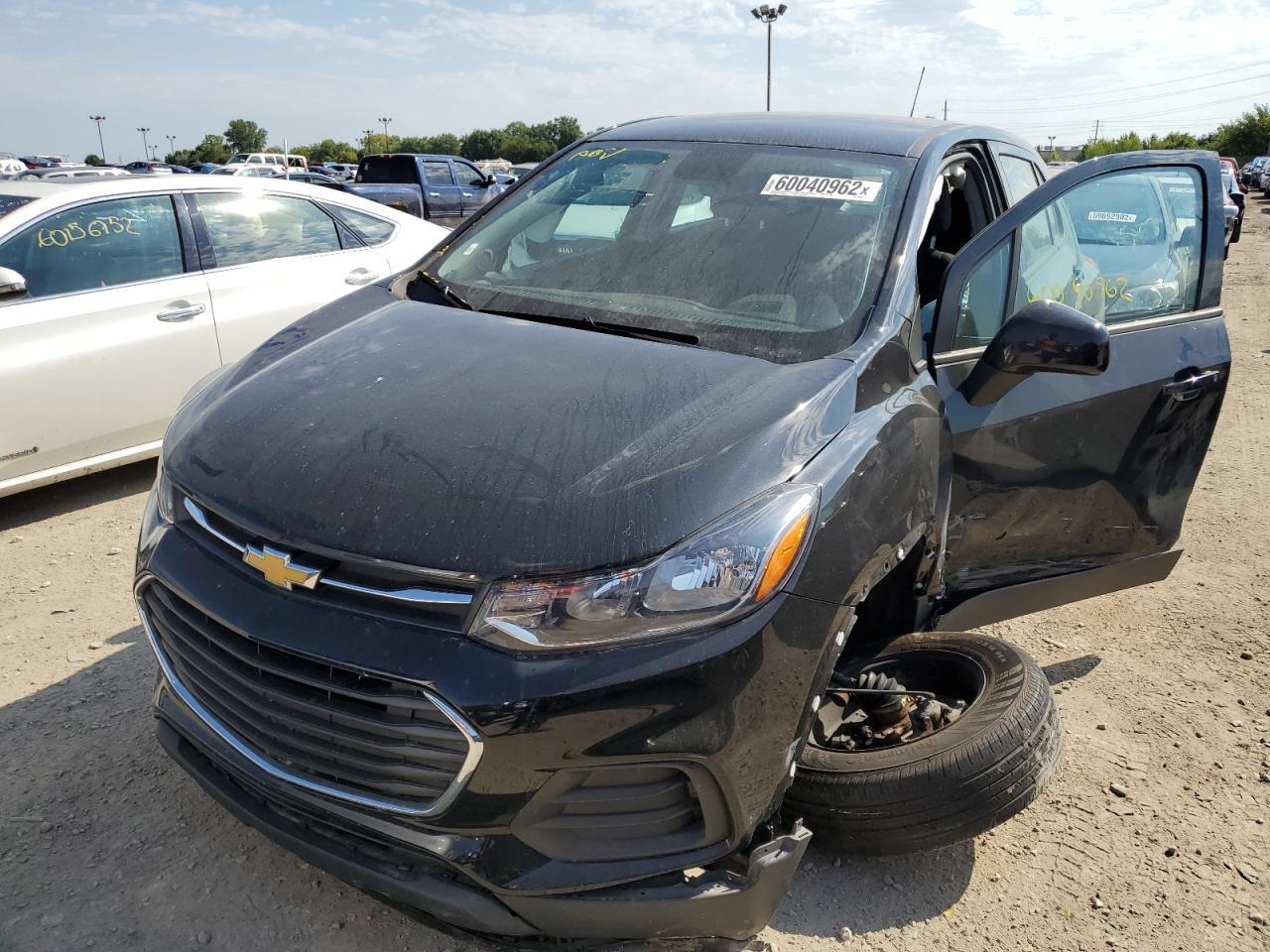 2018 Chevrolet Trax Ls - Image 2