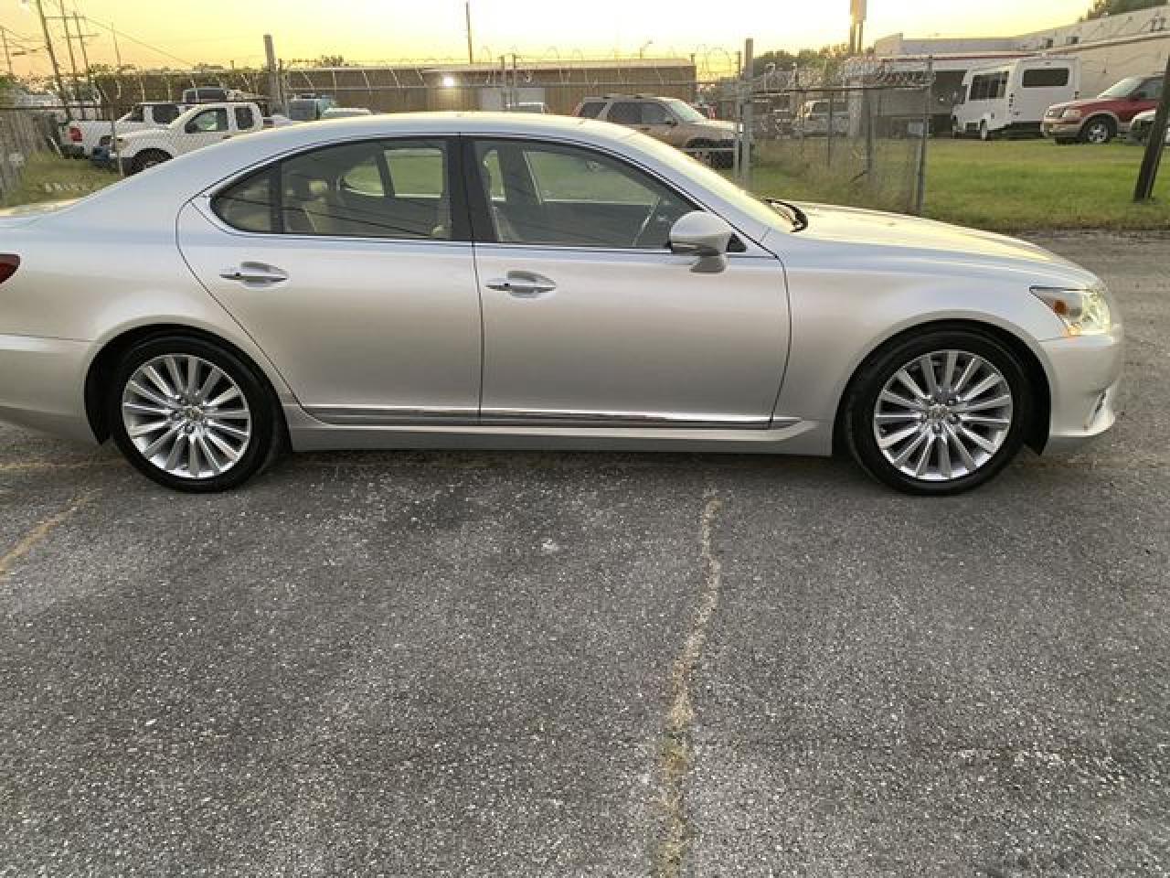 2013 Lexus Ls 460 - Фото 4