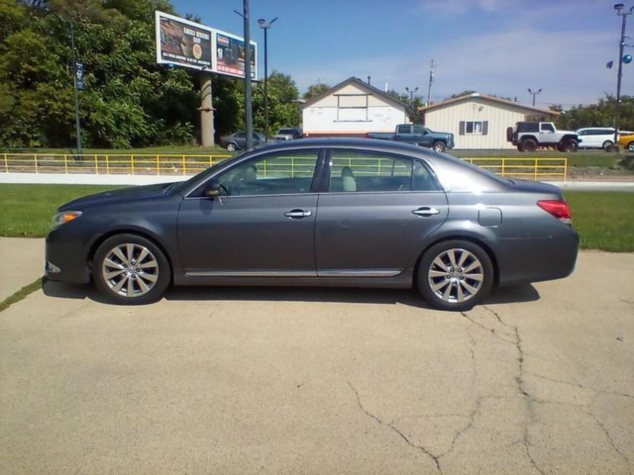2011 Toyota Avalon Base - Фото 5