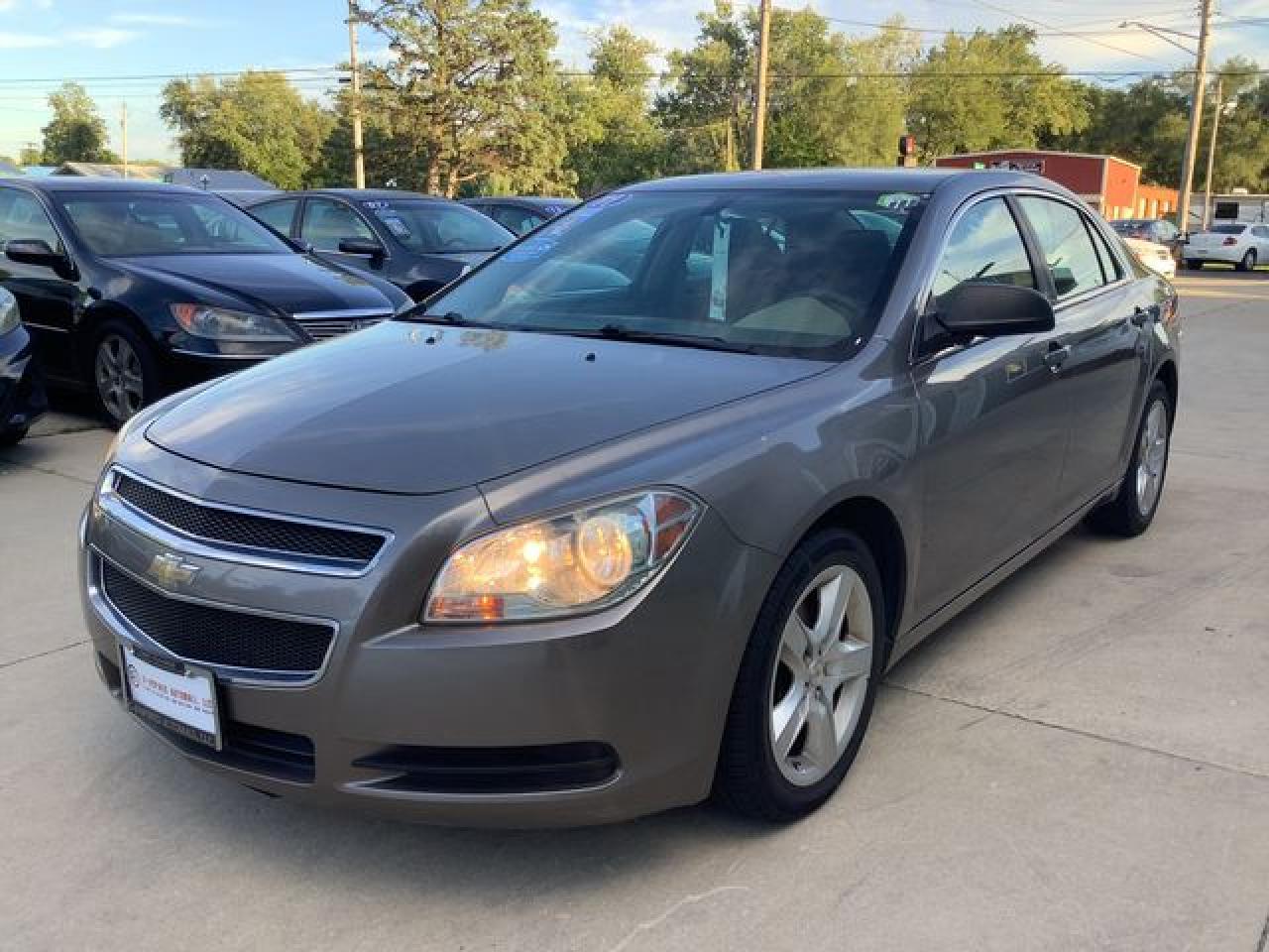2011 Chevrolet Malibu Ls - Фото 3
