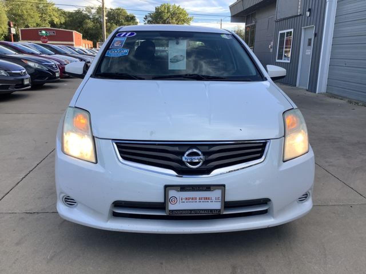 2011 Nissan Sentra 2.0 - Фото 2