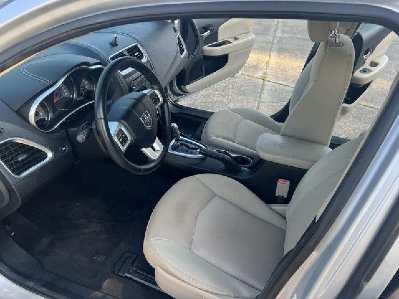 2012 Dodge Avenger Sxt - Фото 6