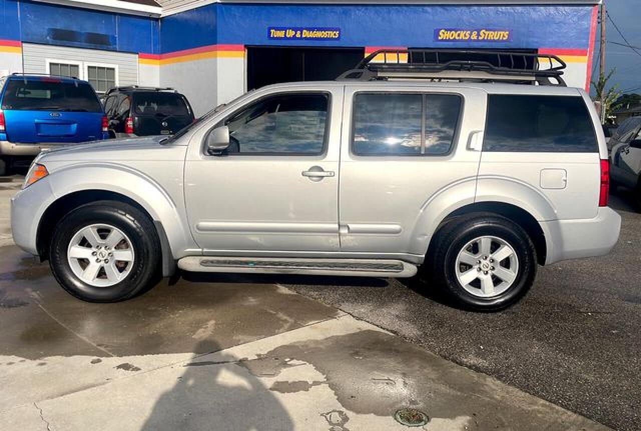 2009 Nissan Pathfinder S - Фото 2