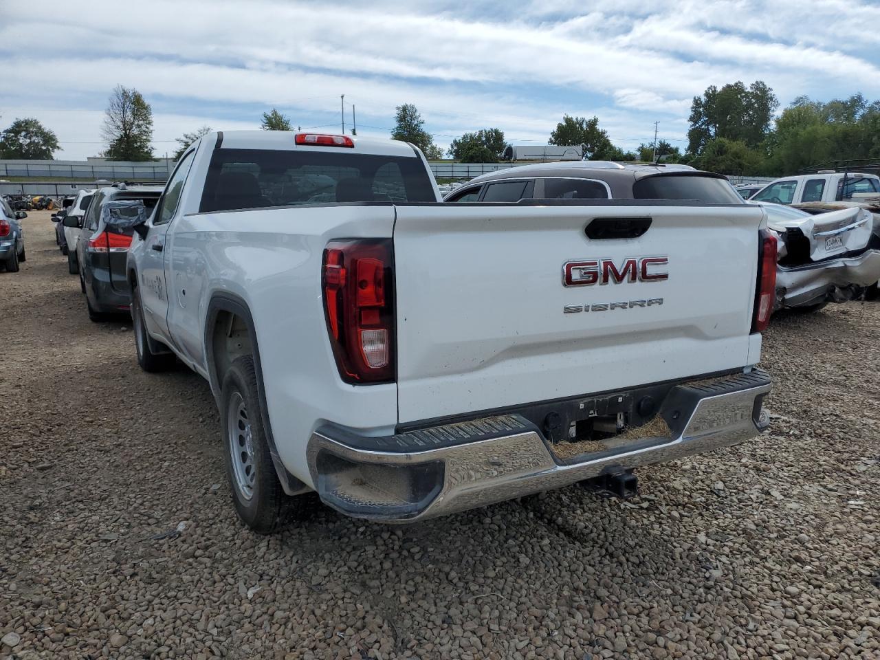 2022 GMC Sierra C1500 - Фото 3