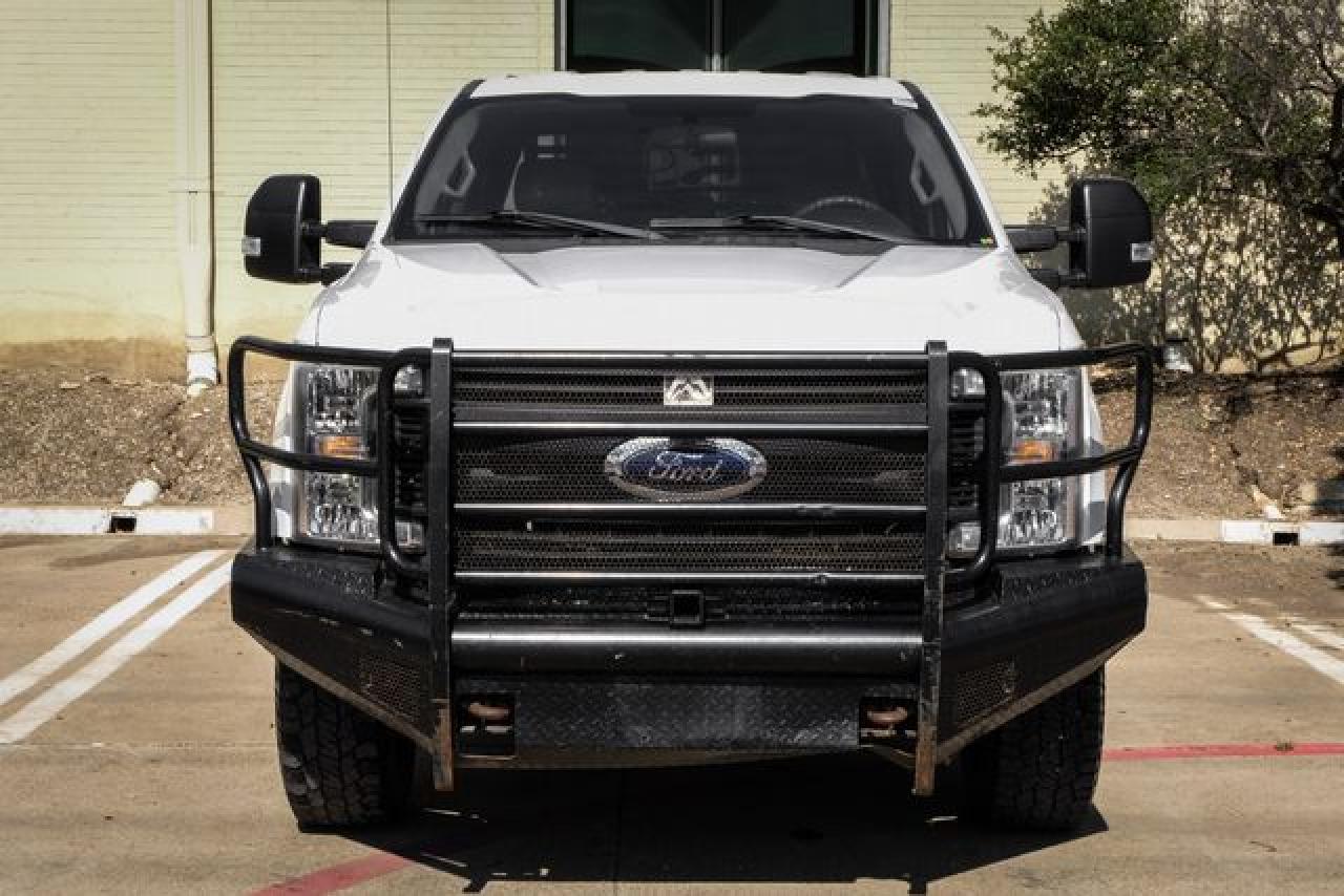 2019 Ford F250 Super Duty - Фото 4